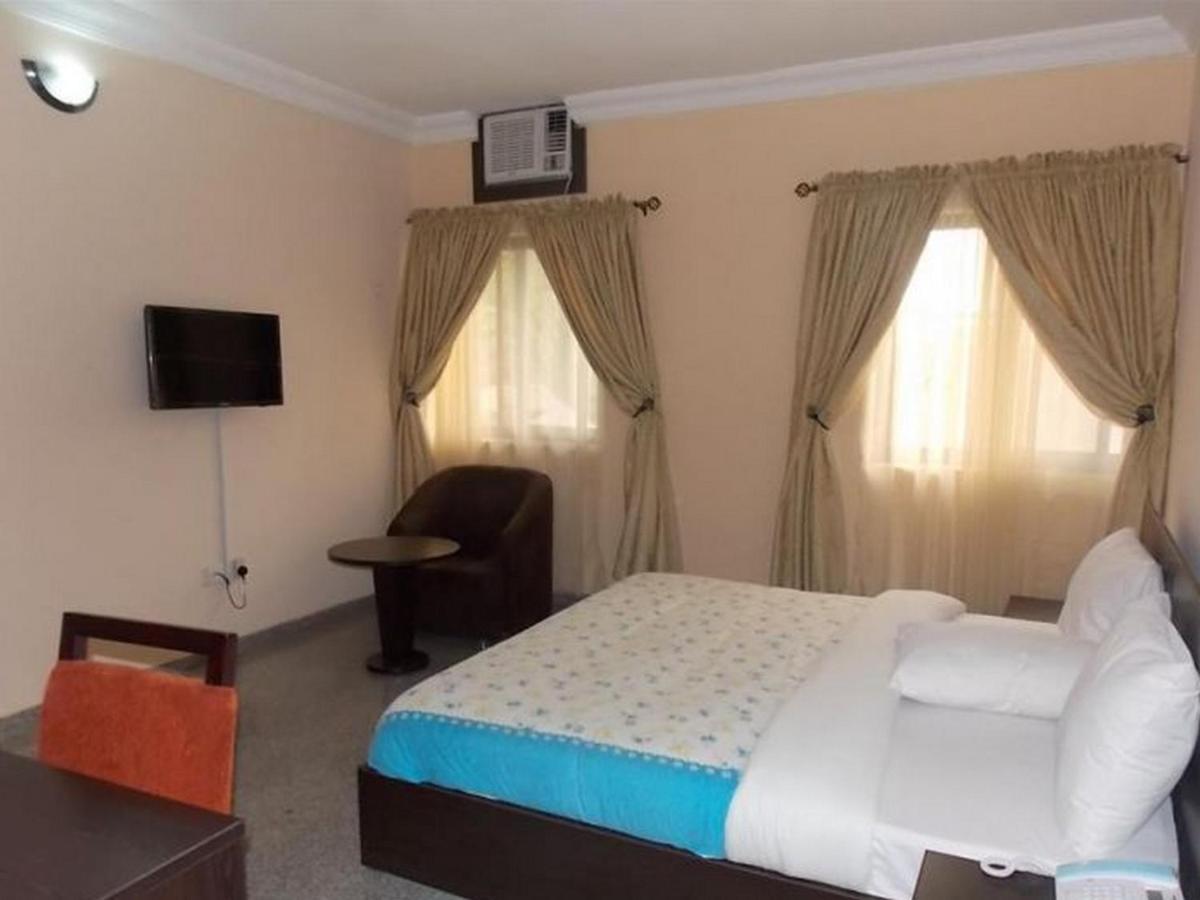 Room In Lodge - Ambience Hotels Abujahome For Leisure And Business Travellers Exteriér fotografie