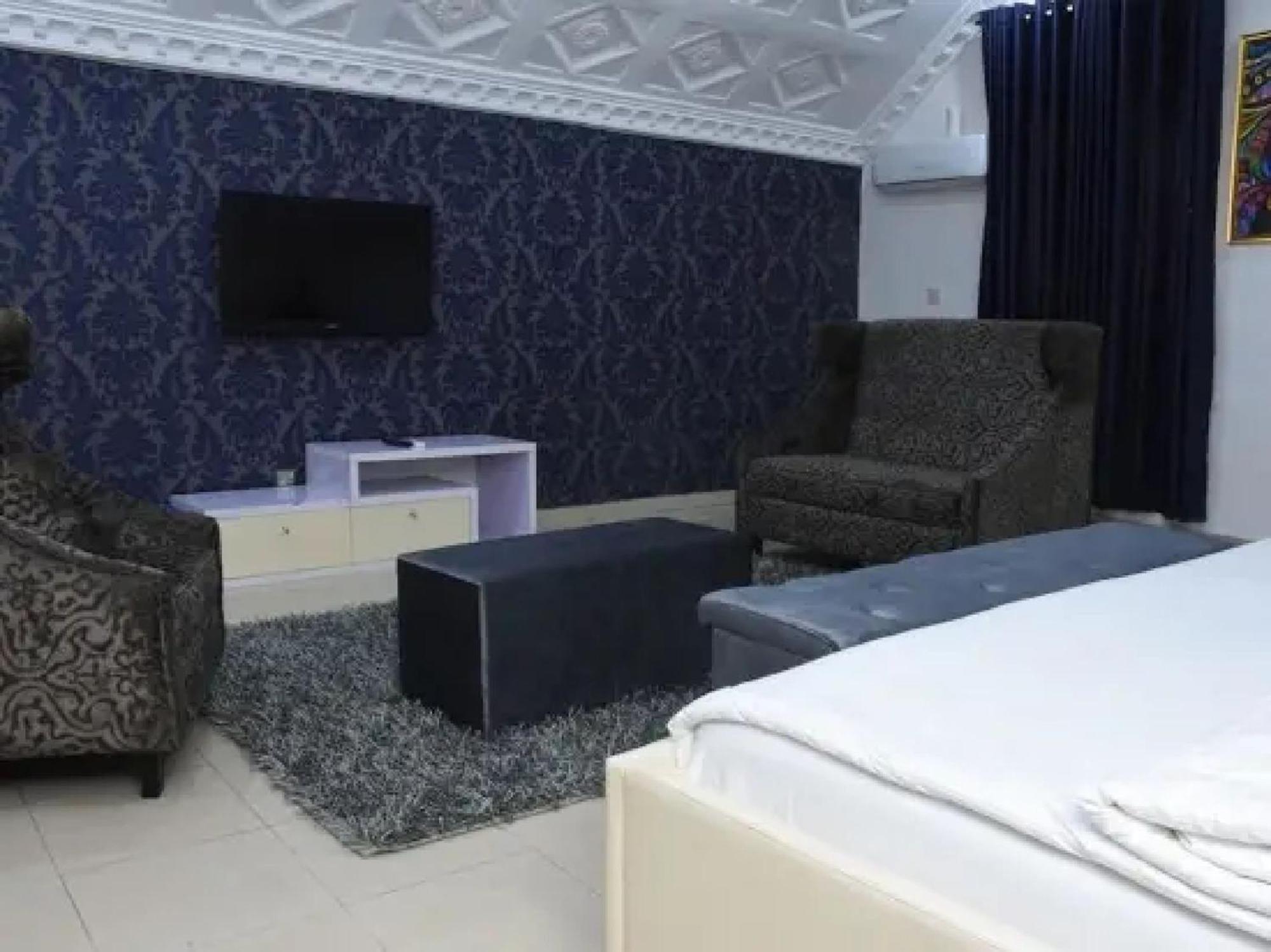 Room In Lodge - Ambience Hotels Abujahome For Leisure And Business Travellers Exteriér fotografie