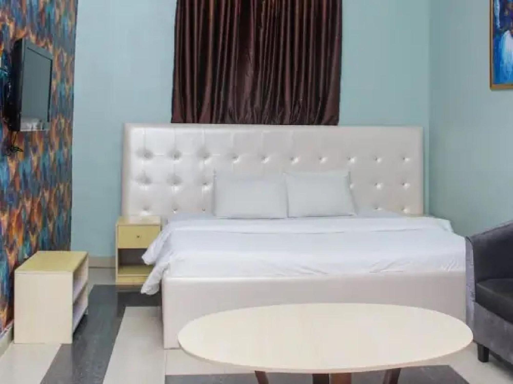 Room In Lodge - Ambience Hotels Abujahome For Leisure And Business Travellers Exteriér fotografie